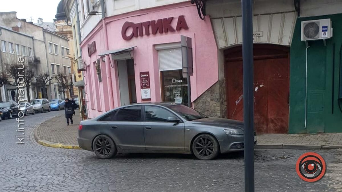 Зухвалий власник ауді вкотре втнув дурницю у Коломиї 1