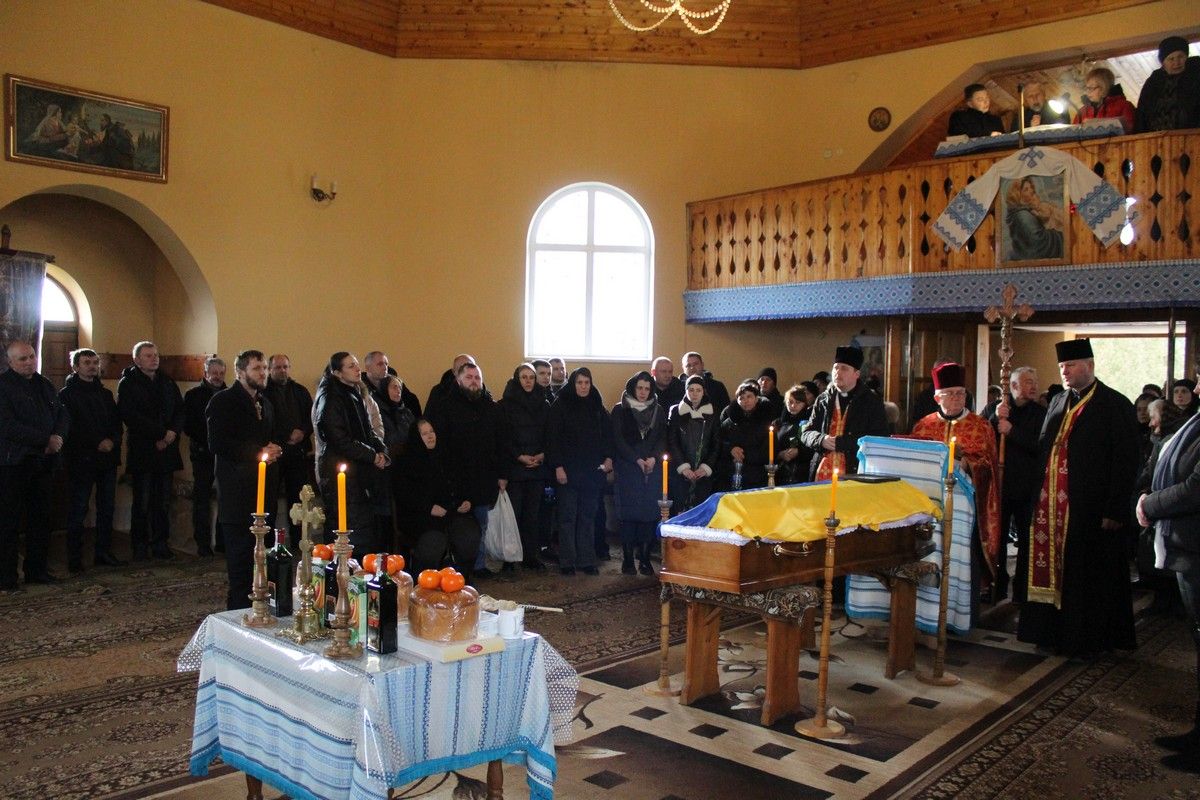 Назавжди 24: в Делятині попрощались з полеглим Героєм Артемом Самойленком 8