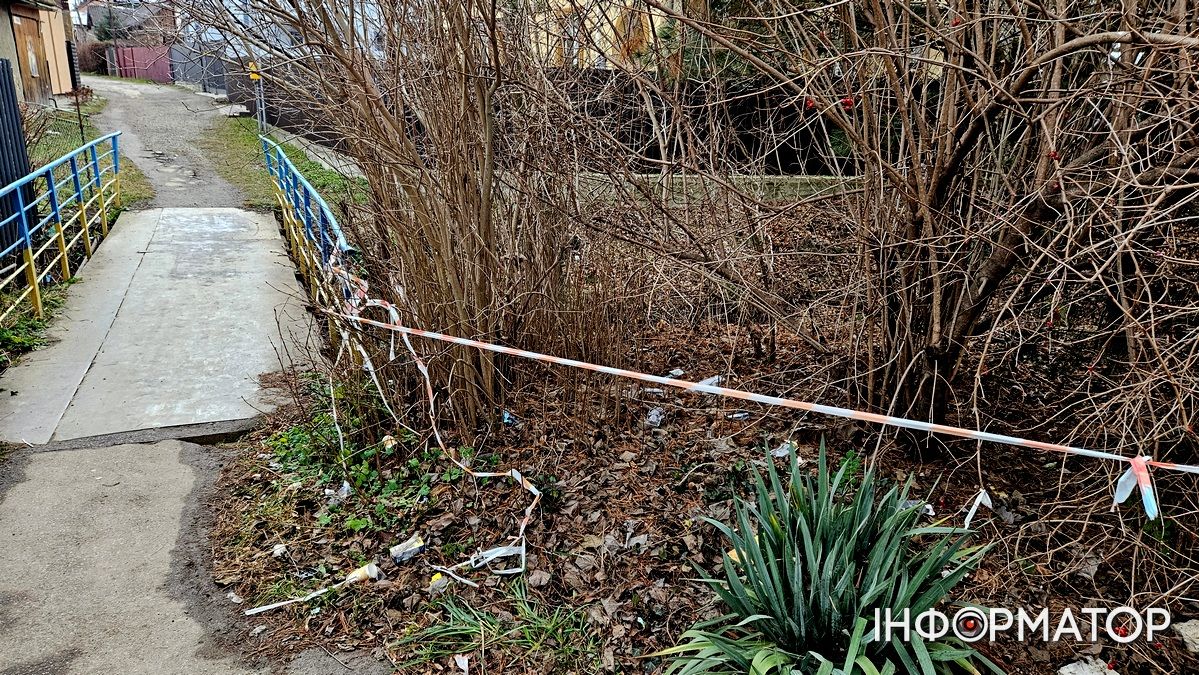 Ніщо не зупинить нечупар: як коломияни мимохідь засмічують ріку | ВІДЕО 4