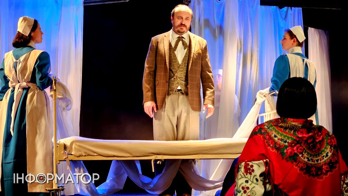 Загубила дитину і 60 років провела у психлікарні | Чим вразить вистава "Табула раса" Коломийського театру 6