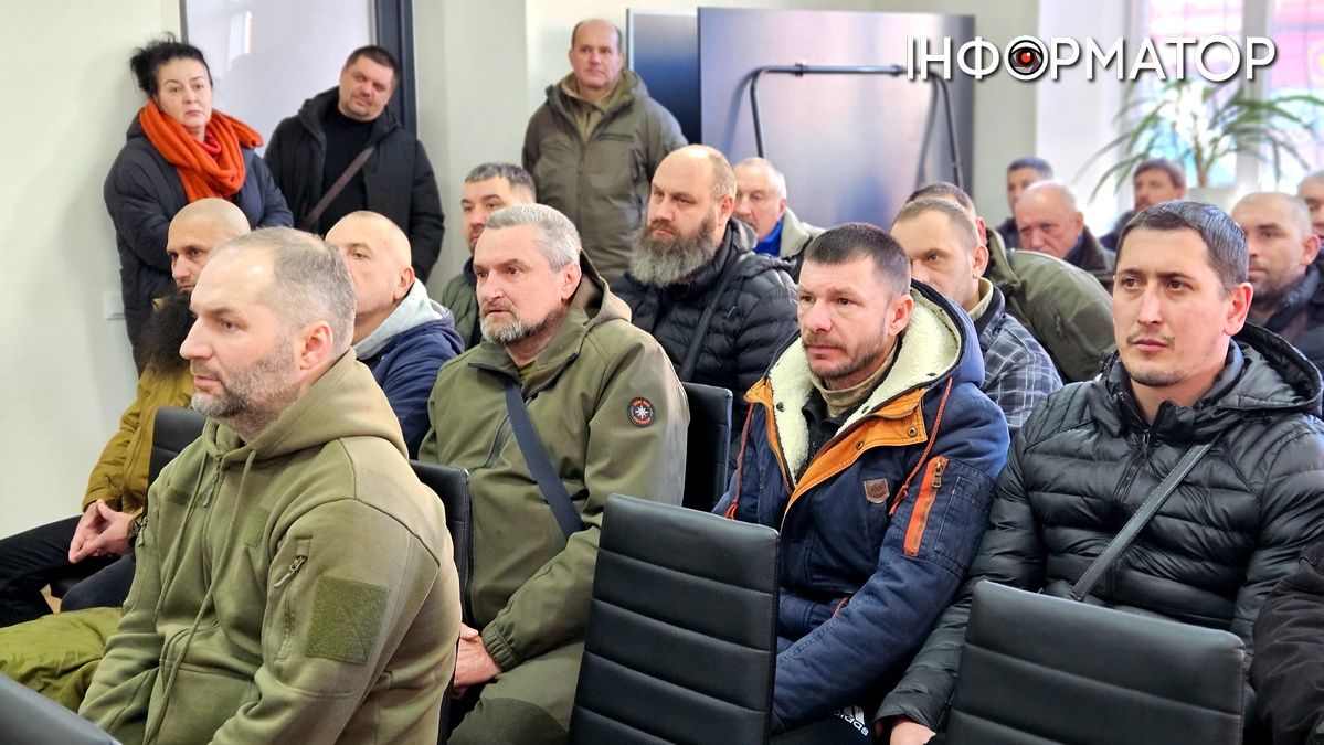 Захисники подали заяви в СБУ та поліцію, а жупанський назвав військових рядженими і стадом неповноцінних 6