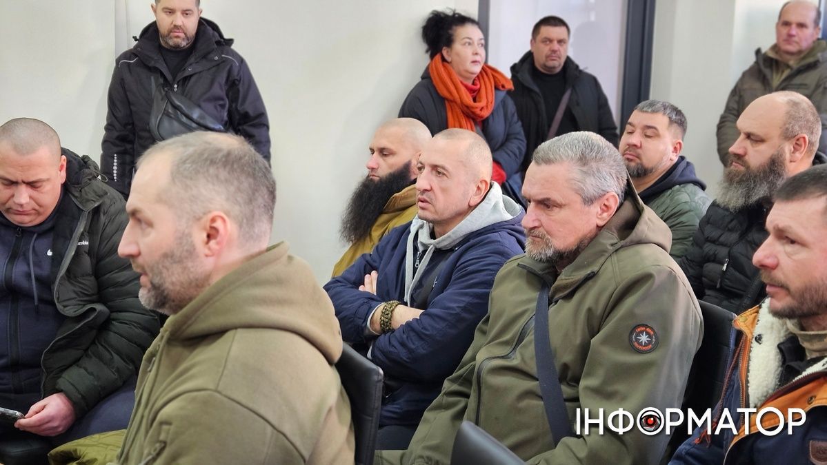 Захисники подали заяви в СБУ та поліцію, а жупанський назвав військових рядженими і стадом неповноцінних 10