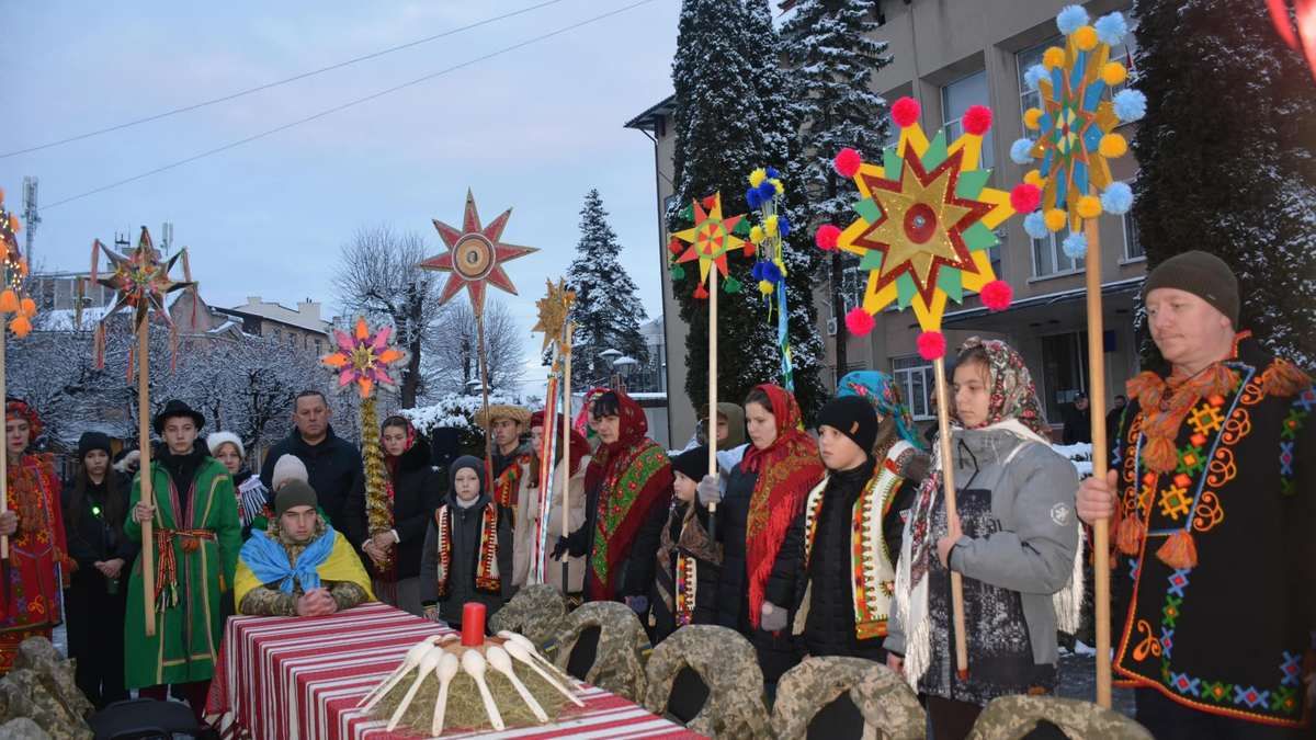 Коляда для Ангелів: у Надвірній пройшов особливий захід 11