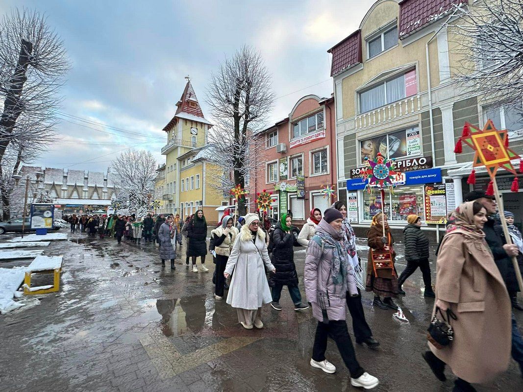 Коляда для Ангелів: у Надвірній пройшов особливий захід 1