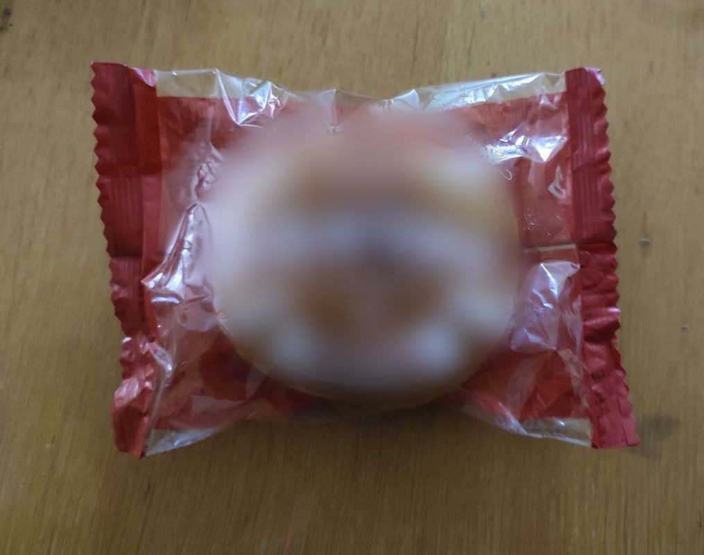 Булка з повидлом і... патроном: дивна покупка у Франківську 1