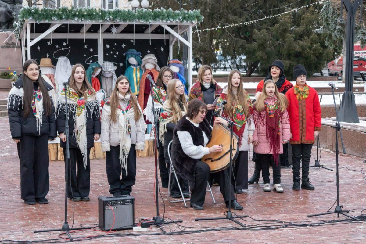 У Коломиї відбулась благодійна "Коляда для едельвейсів" 11
