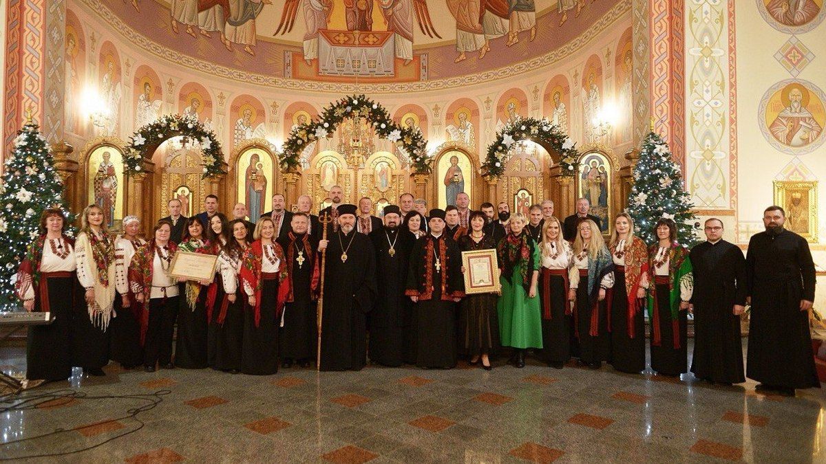 Майже 200 000 грн зібрали для "едельвейсів" парафіяни з Королівки та Коломиї 1