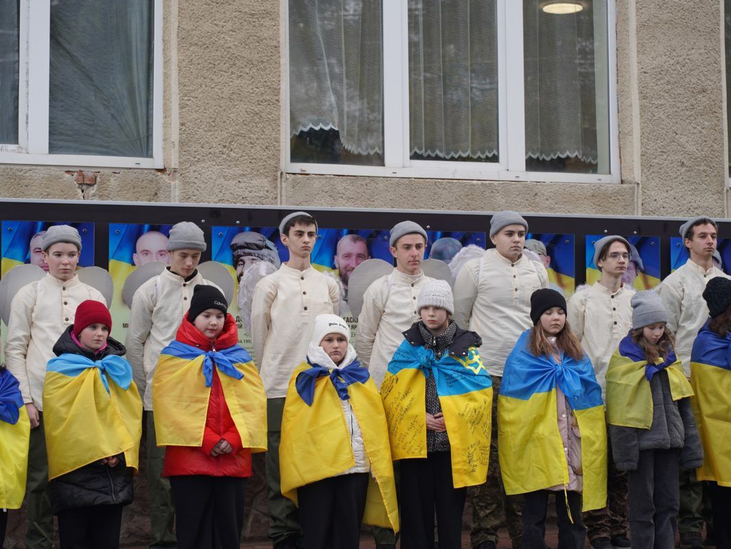 У Ворохті відкрили меморіальні таблиці полеглим Героям 3