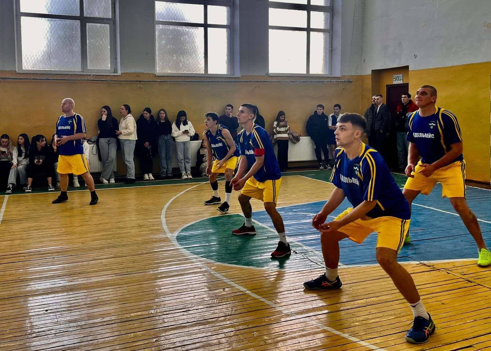 Коломийська команда з волейболу зайняла призове місце на обласних змаганнях до Дня Соборності України 7