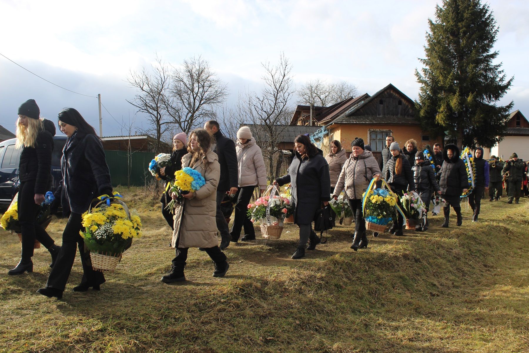 Назавжди 24: в Делятині попрощались з полеглим Героєм Артемом Самойленком 7