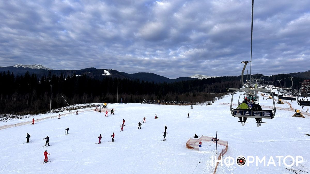 На гірськолижному курорті у Карпатах загинула туристка