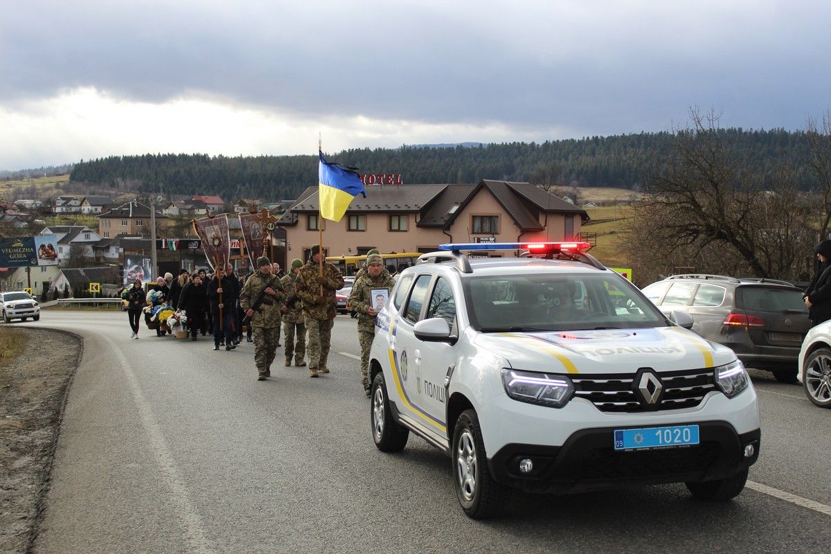 Назавжди 24: в Делятині попрощались з полеглим Героєм Артемом Самойленком 2