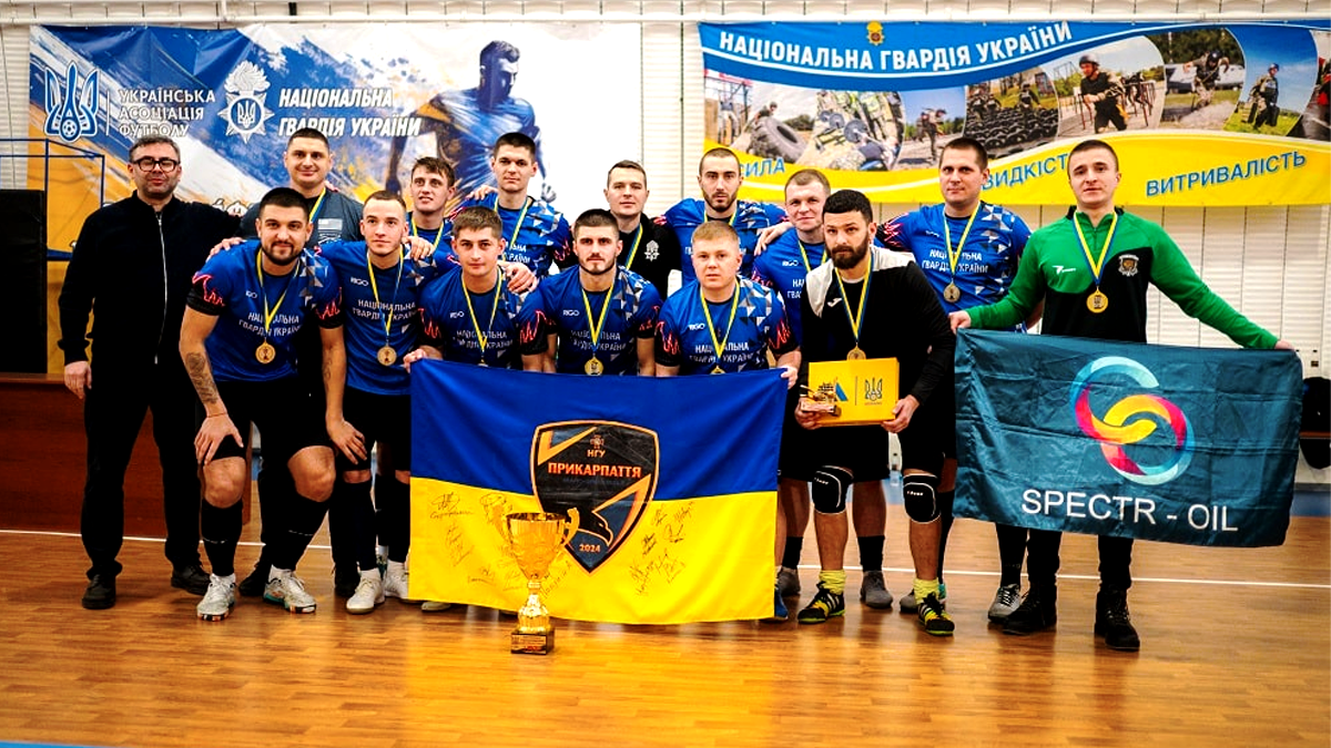 Ветерани НГУ з Прикарпаття здобули перемогу в "Кубку Незламних" із футзалу