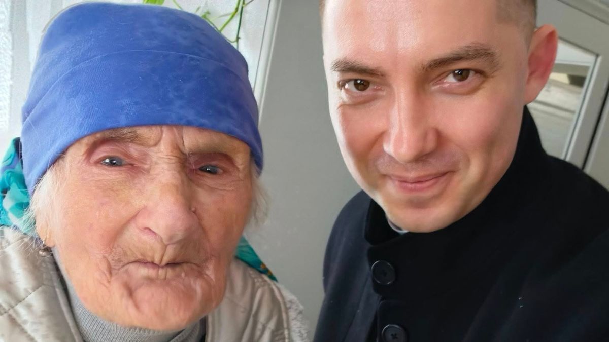 102-річна прикарпатка цитує напам’ять Шевченка та щодня молиться за перемогу 1