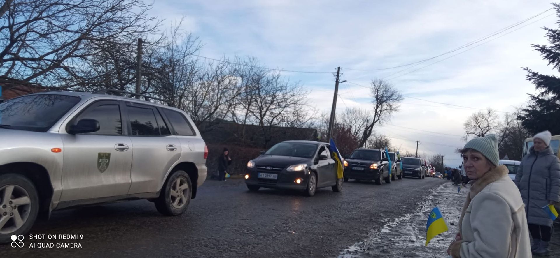 У Пʼядицькій громаді зустріли скорботний кортеж воїна Олега Дениса 4