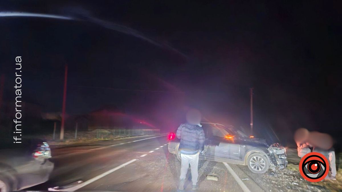 Зіткнення на дорозі під Франківськом. Фото