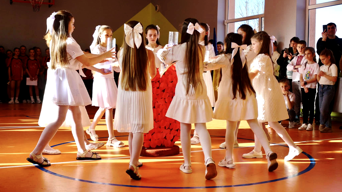 У Іванівецькому ліцеї відкрили оновлений спортзал 3