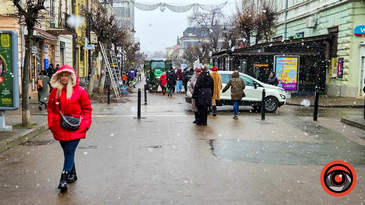 Коломия під сніжними пелюстками: фоторепортаж з вулиць міста 22