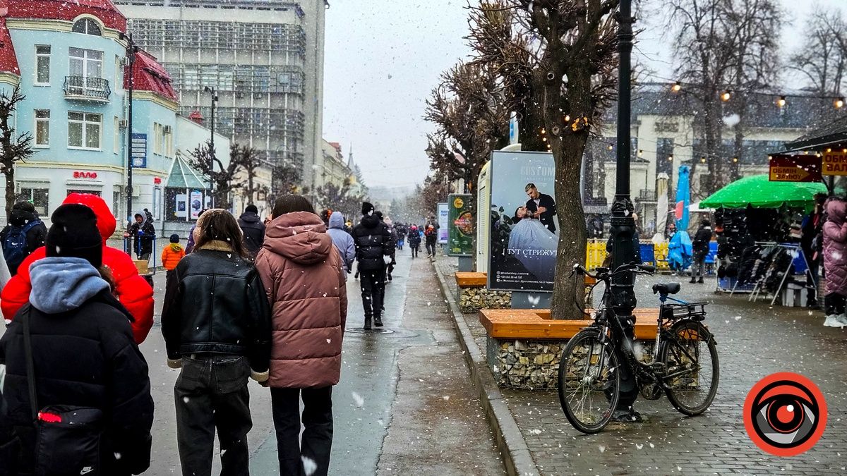 Коломия під сніжними пелюстками: фоторепортаж з вулиць міста 24