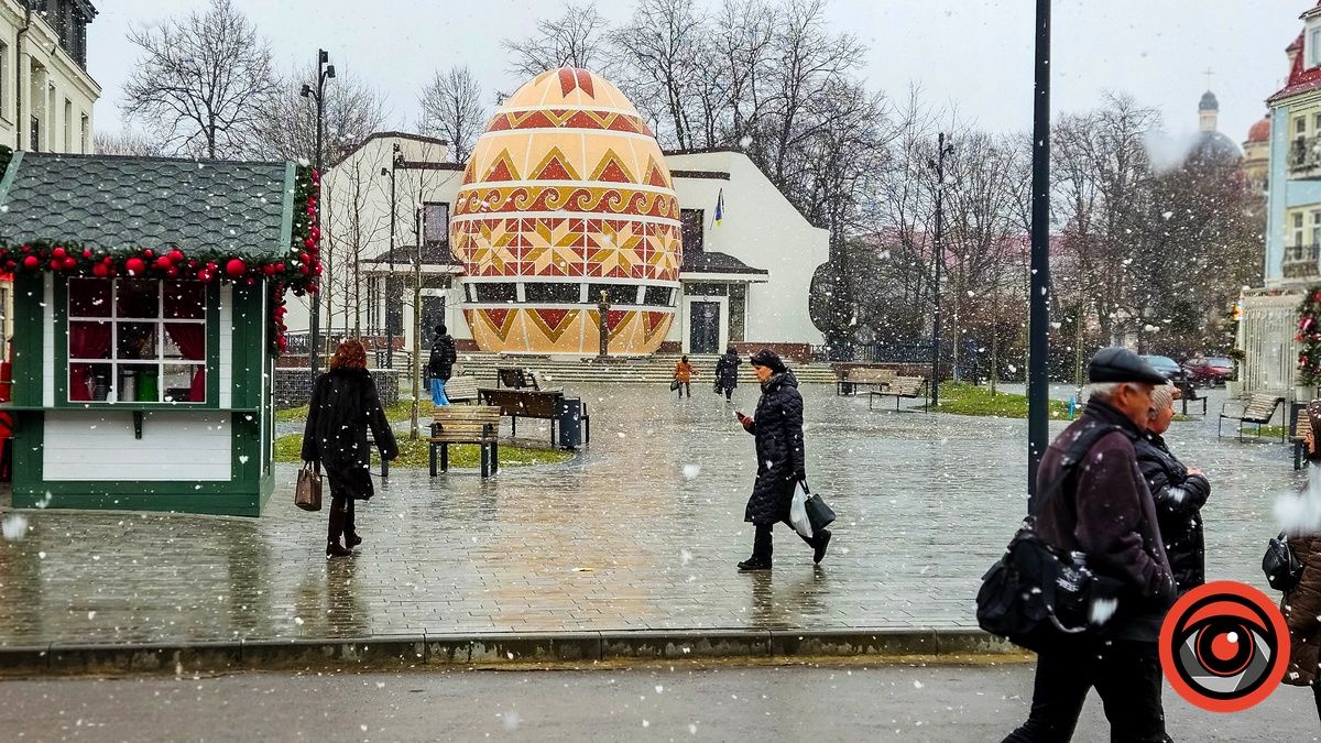 Коломия під сніжними пелюстками: фоторепортаж з вулиць міста 26