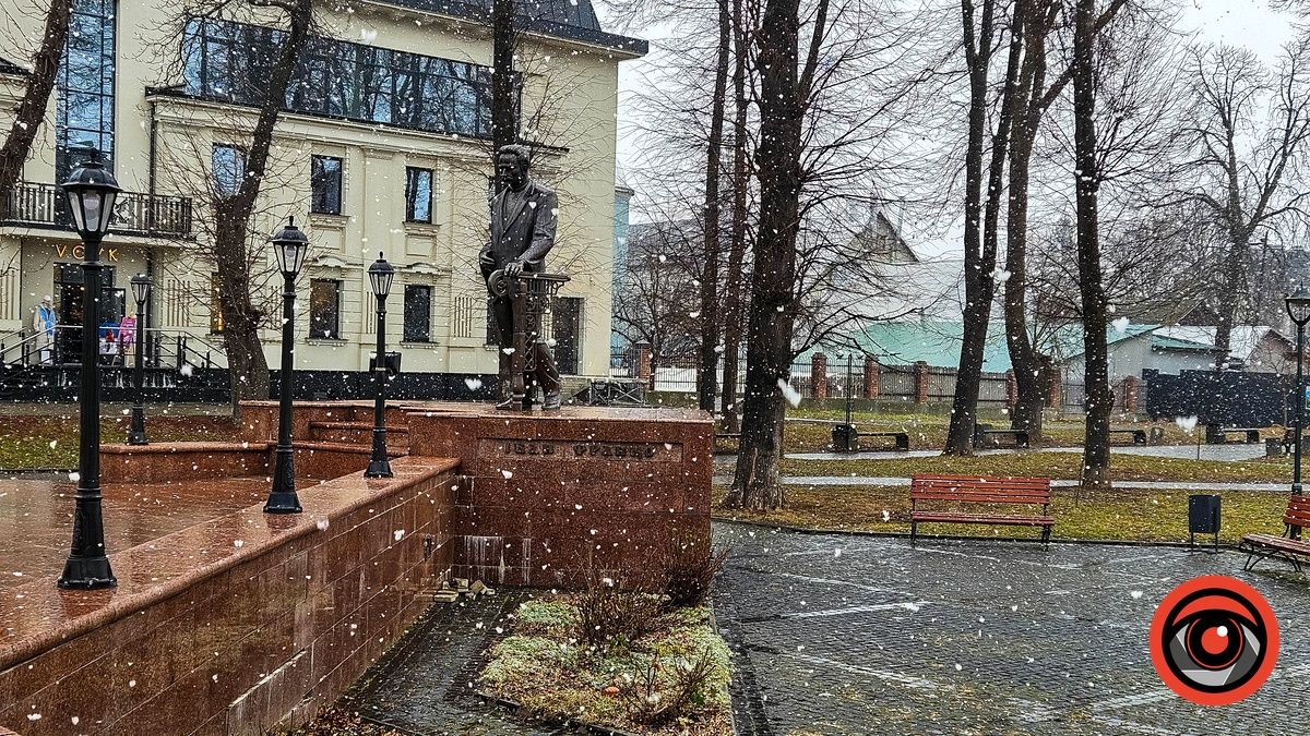 Коломия під сніжними пелюстками: фоторепортаж з вулиць міста 28