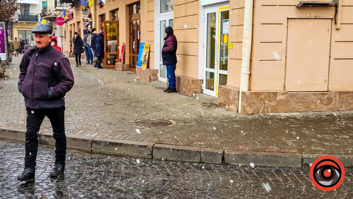 Коломия під сніжними пелюстками: фоторепортаж з вулиць міста 5