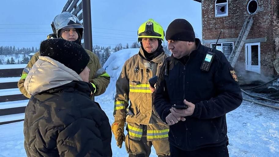 На світанку горіла школа на Івано-Франківщині 4