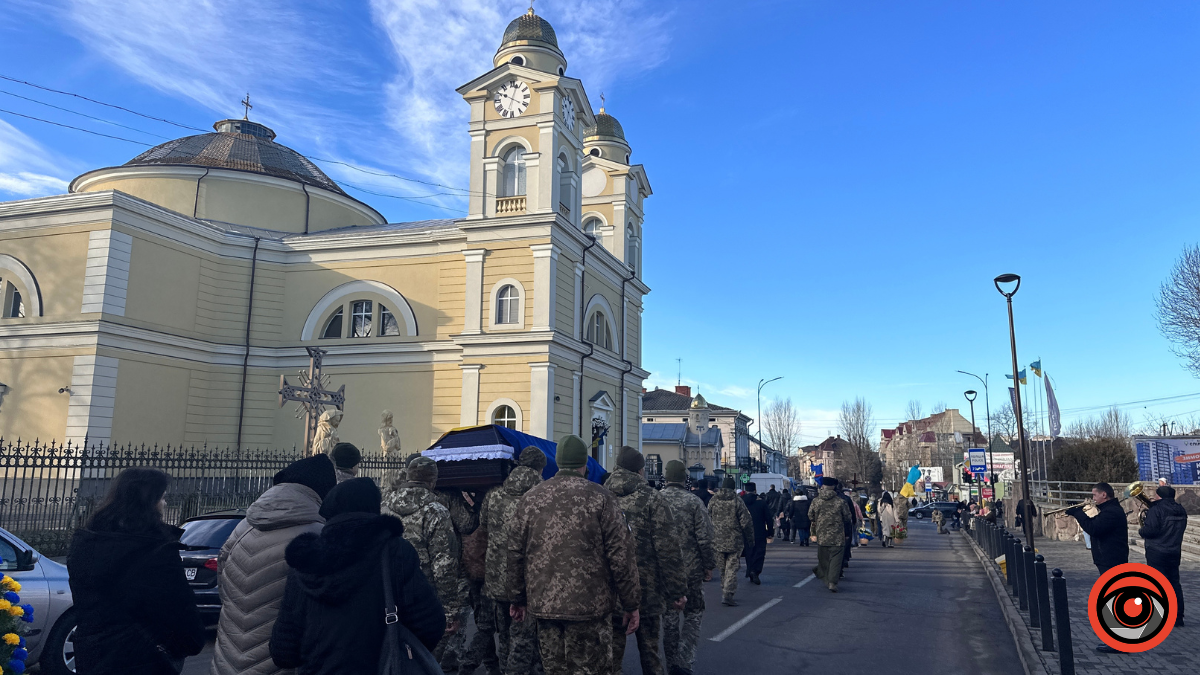 Коломия провела в останню путь Героя Миколу Лакуса