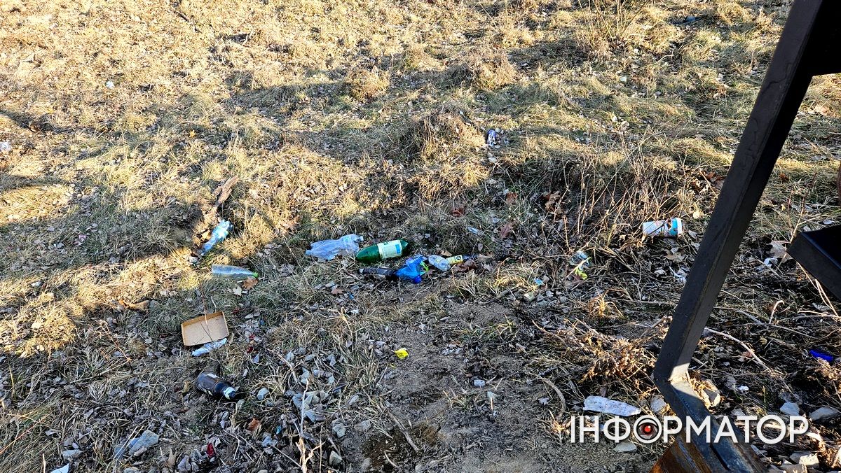 Насвинячити на Замчищі: що коломияни полишали в рекреаційній зоні 1