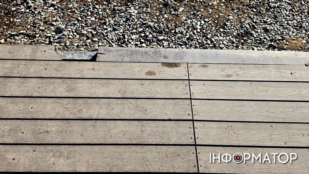 "Тут був Ростик-хвостик": як коломийці вишкрябують свої імена на висоті в сотні метрів над рівнем моря 20