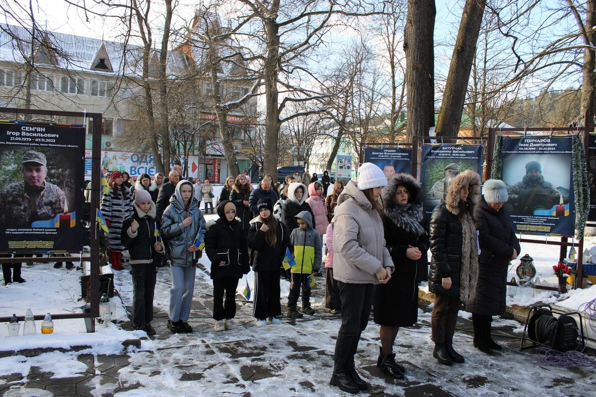 Верховина віддала шану молодому Герою Дмитру Зінов'єву 8