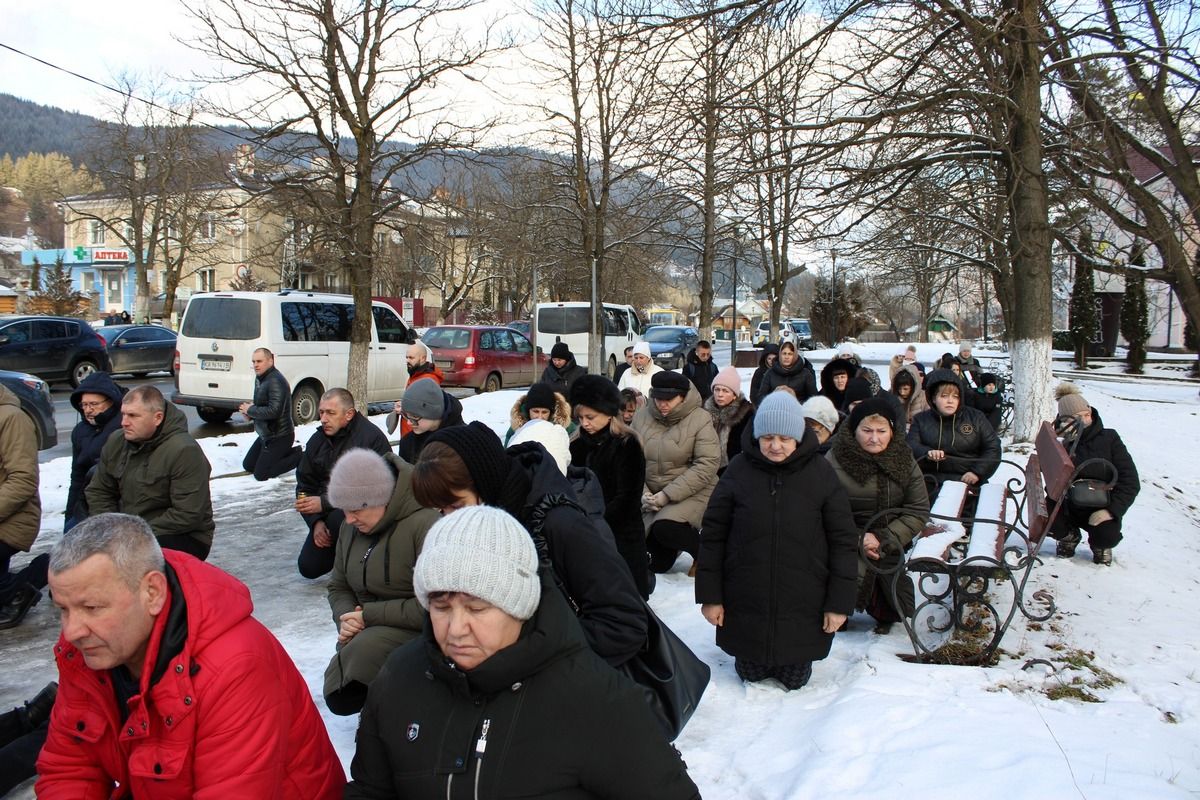 Верховина віддала шану молодому Герою Дмитру Зінов'єву 2