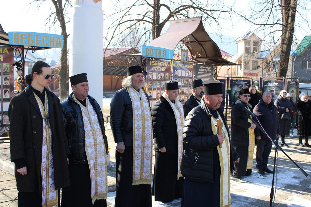 Верховина провела в останню путь померлого захисника Валерія Данілейчука 6