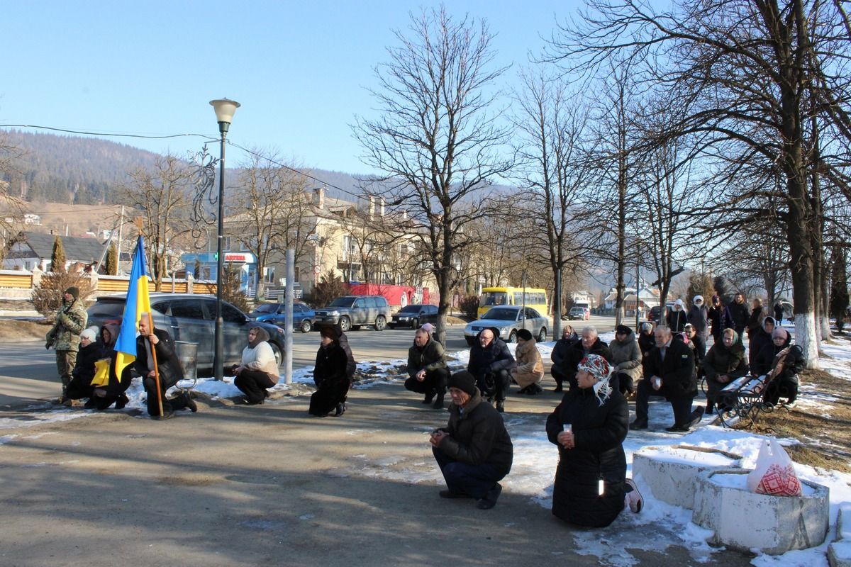 Верховина провела в останню путь померлого захисника Валерія Данілейчука 8