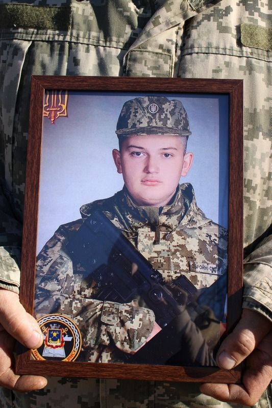 Назавжди 21: Верховина попрощалася із Героєм Владиславом Іванським 1