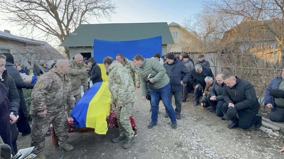 На Надвірнянщині назавжди попрощались із Героєм Іваном Кульчаком 6