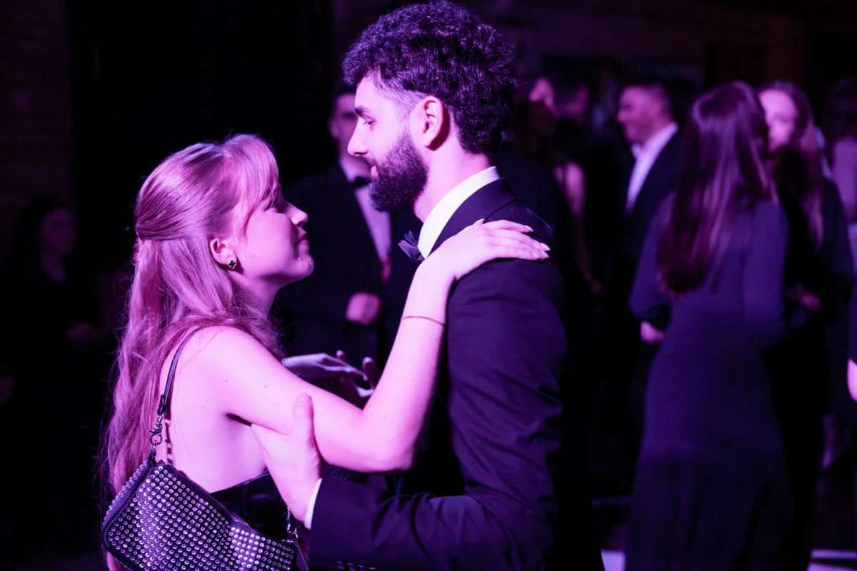 У Коломиї провели благодійний бал "Вартові мрії" 13