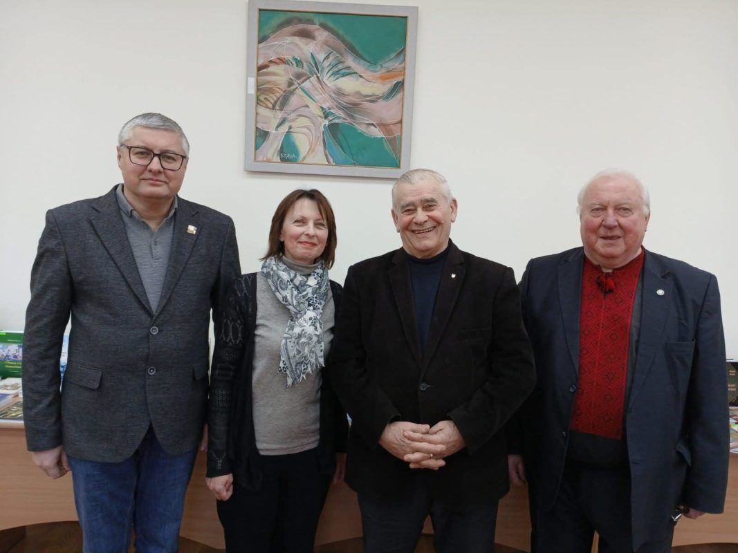 Коломийські автори видань стали переможцями конкурсу "Краща книга Прикарпаття" 4