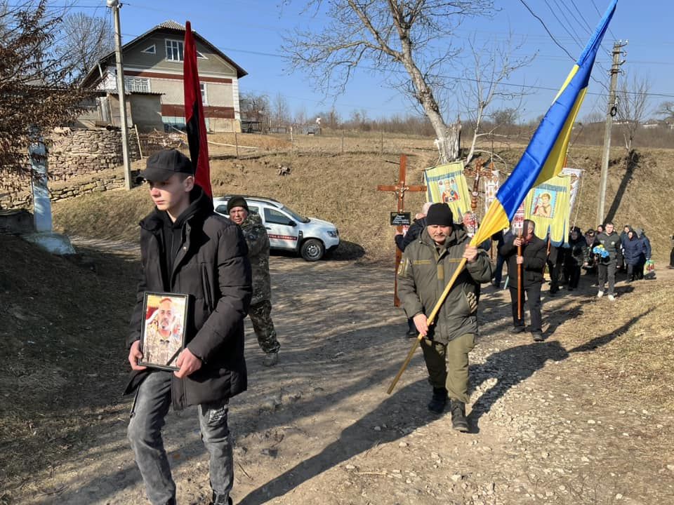 На Городенківщині попрощалися із померлим захисником Іваном Радиком 4