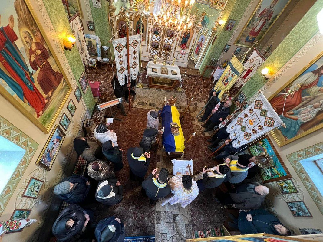 На Городенківщині попрощалися із померлим захисником Іваном Радиком 9