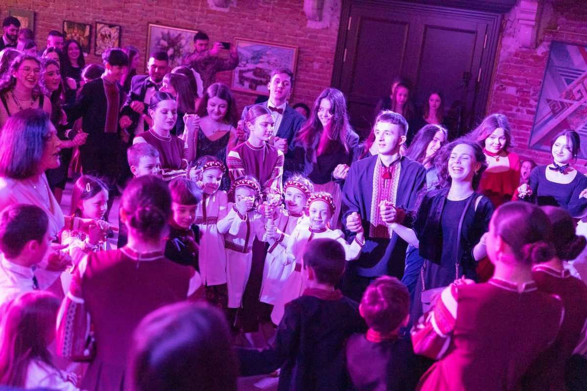 У Коломиї провели благодійний бал "Вартові мрії" 2