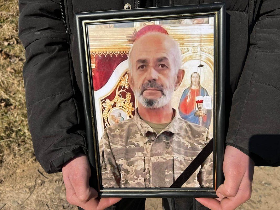 На Городенківщині попрощалися із померлим захисником Іваном Радиком 1