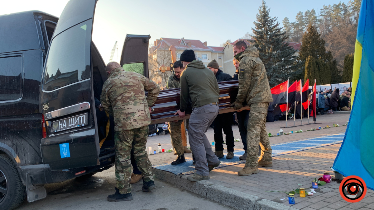 До Косова прибув кортеж Героя-Максима Ємця 5