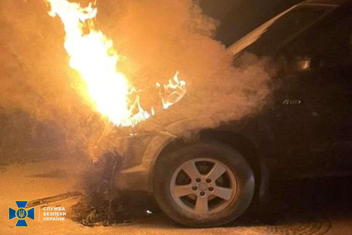 На Прикарпатті судитимуть диверсантів, які палили автівки військових та волонтерів 5