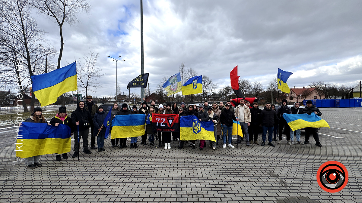 У Коломиї відбувся автопробіг на підтримку військовополонених