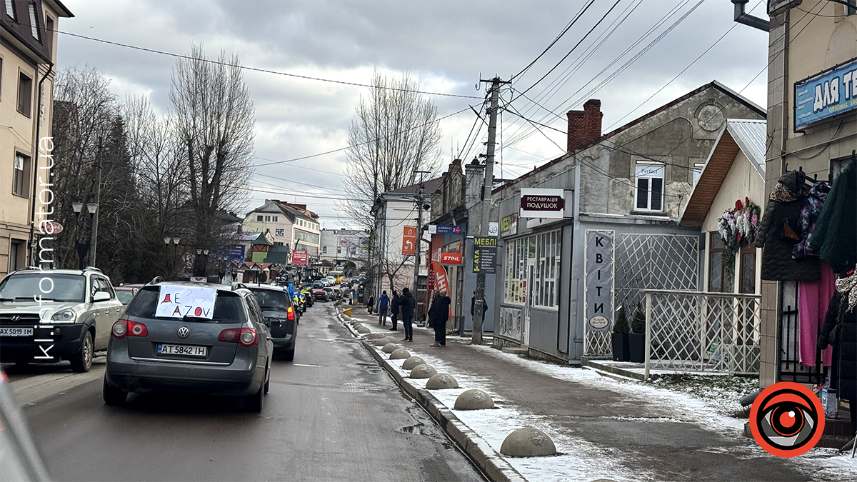 У Коломиї відбувся автопробіг на підтримку військовополонених 9