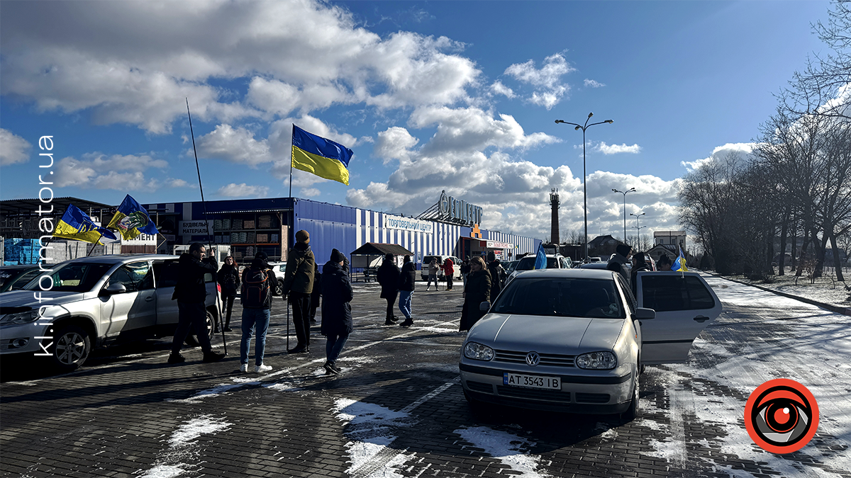 У Коломиї відбувся автопробіг на підтримку військовополонених 5