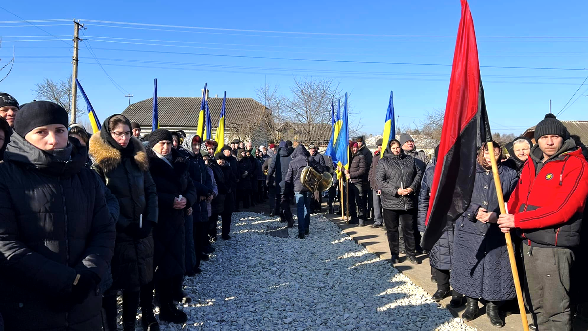 На Городенківщині попрощалися з воїном Юрієм Яринським 4
