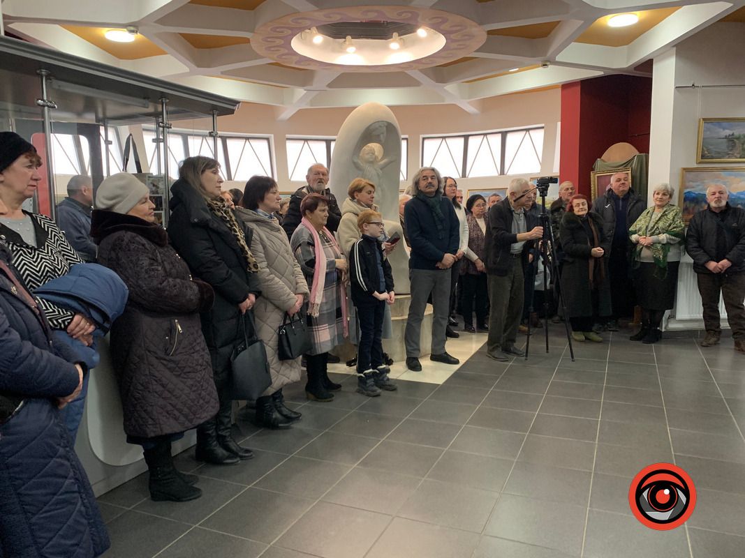 "Крізь призму серця і душі": виставку живопису відкрили в Коломиї 3