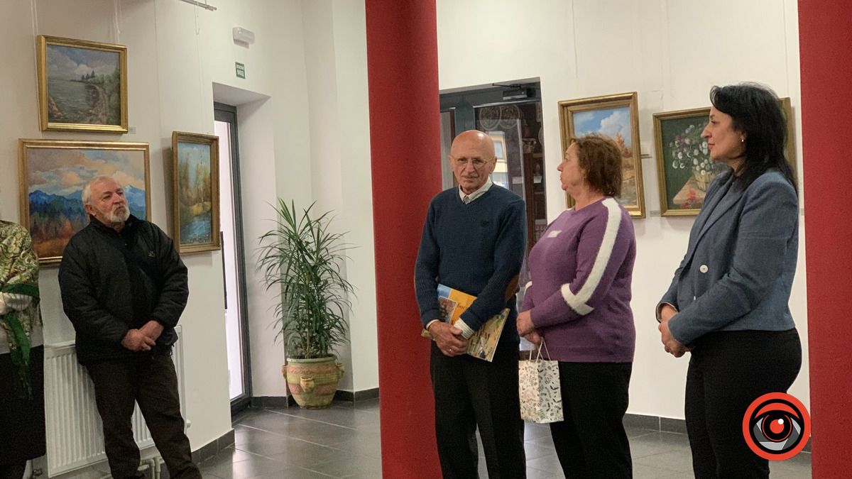 "Крізь призму серця і душі": виставку живопису відкрили в Коломиї 2